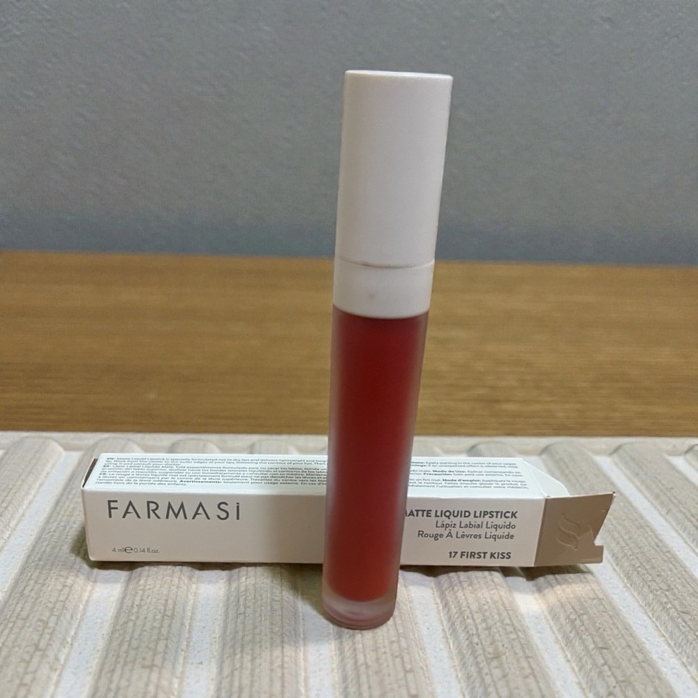 Farmasi Lip Stick - Vibrant Purple or Bold Red Bold Luxury line organic quality - Picture 2 of 2
